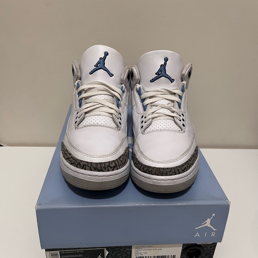 Jordan 3 Unc size 12